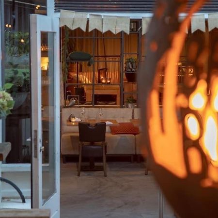Sistazz Bed&Breakfast Буслоо Екстериор снимка